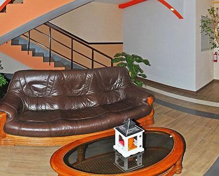 Hotel Komplex Apelsin Južne Exteriér fotografie